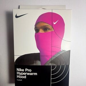 Nike Pro Hyperwarm Hood in Bright Pink